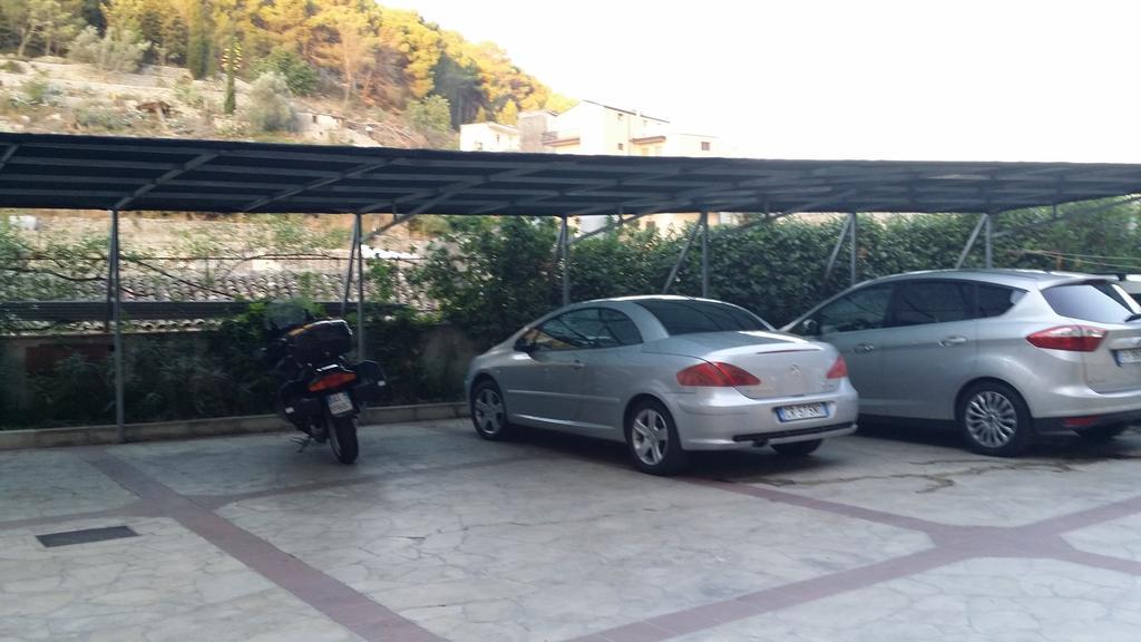 Pineta Monserrato Modica Kültér fotó