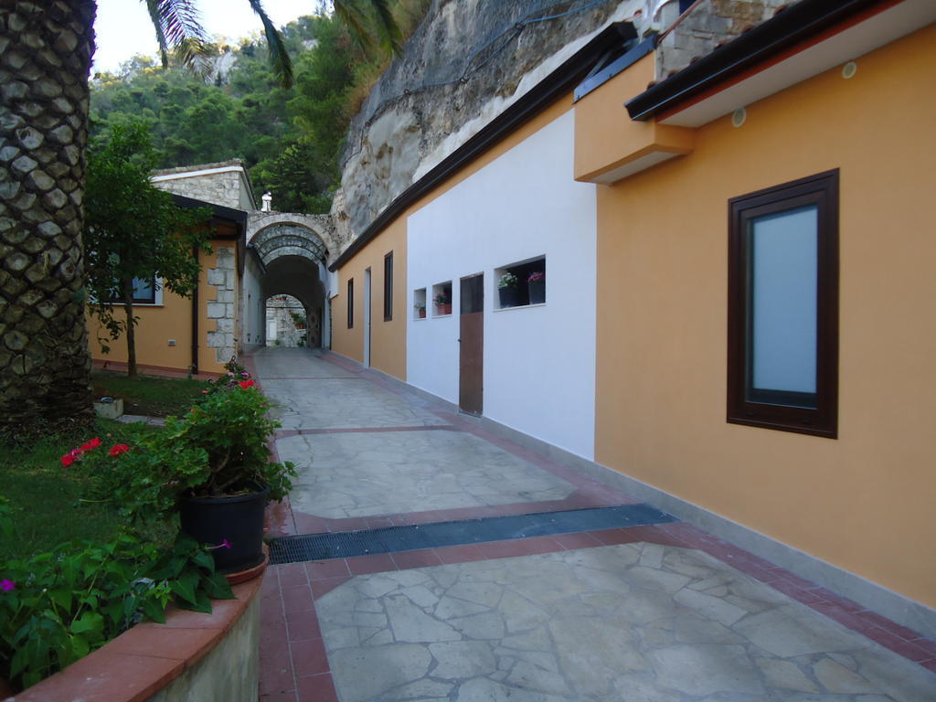 Pineta Monserrato Modica Kültér fotó